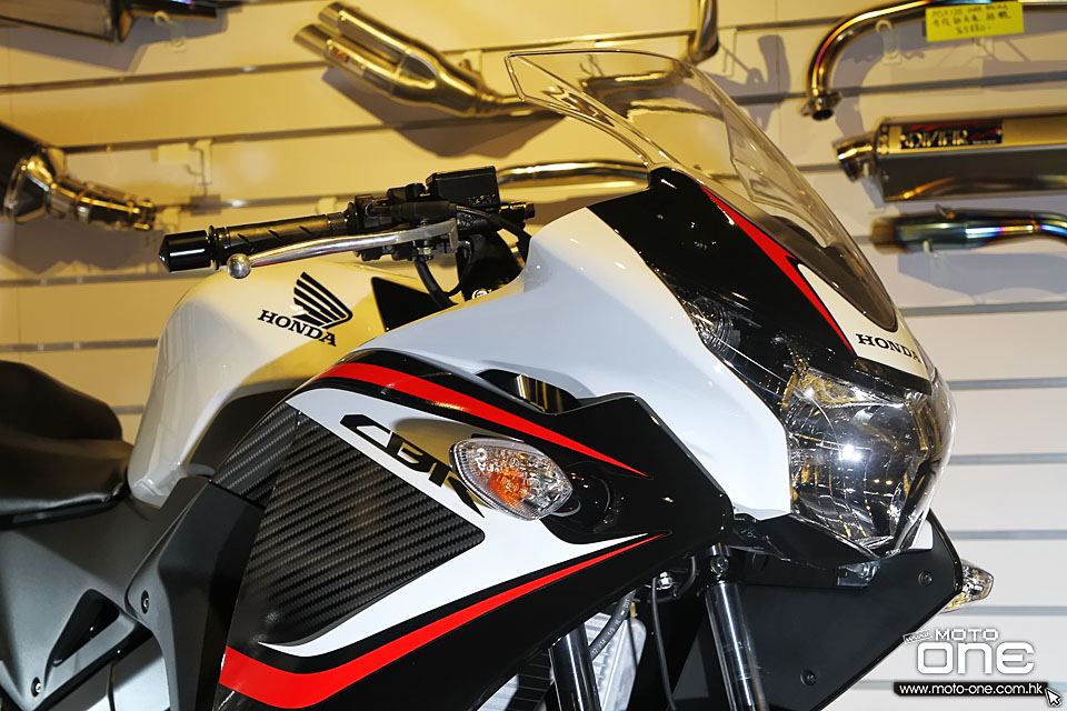 2015 HONDA CBR150R