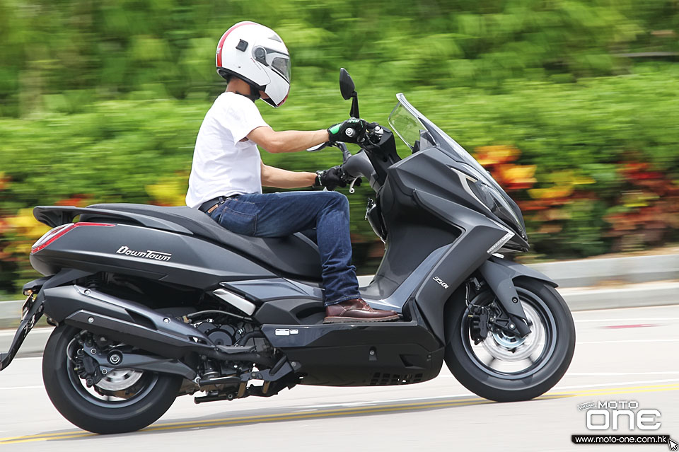 2015 KYMCO DOWNTOWN 350i TEST