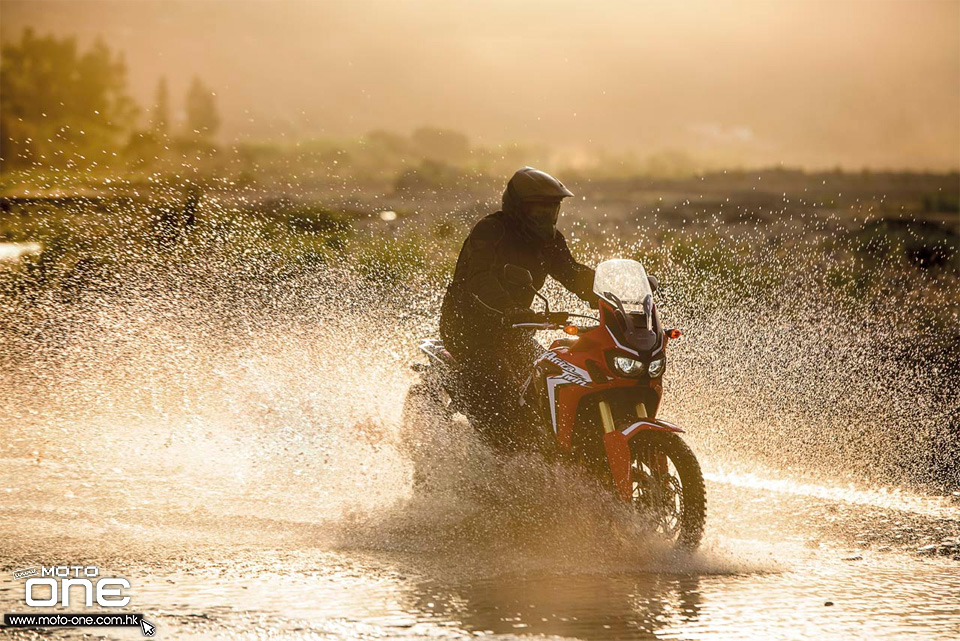 2016 honda CRF1000L Africa Twin