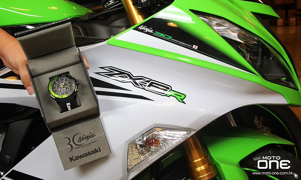 2015 KAWASAKI NINJA 30 WATCH