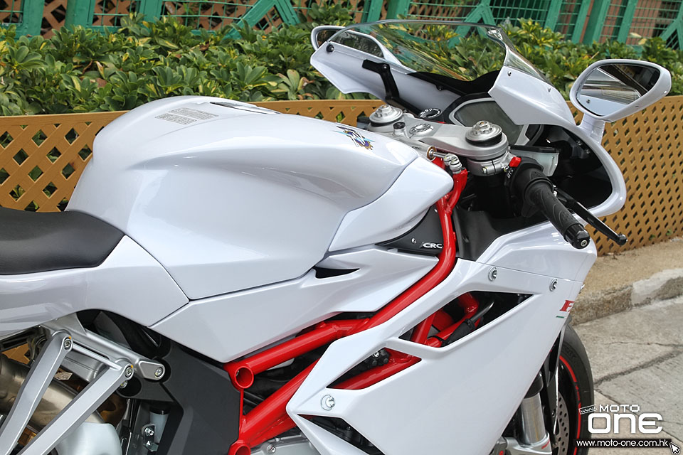 2015 MV AGUSTA F4