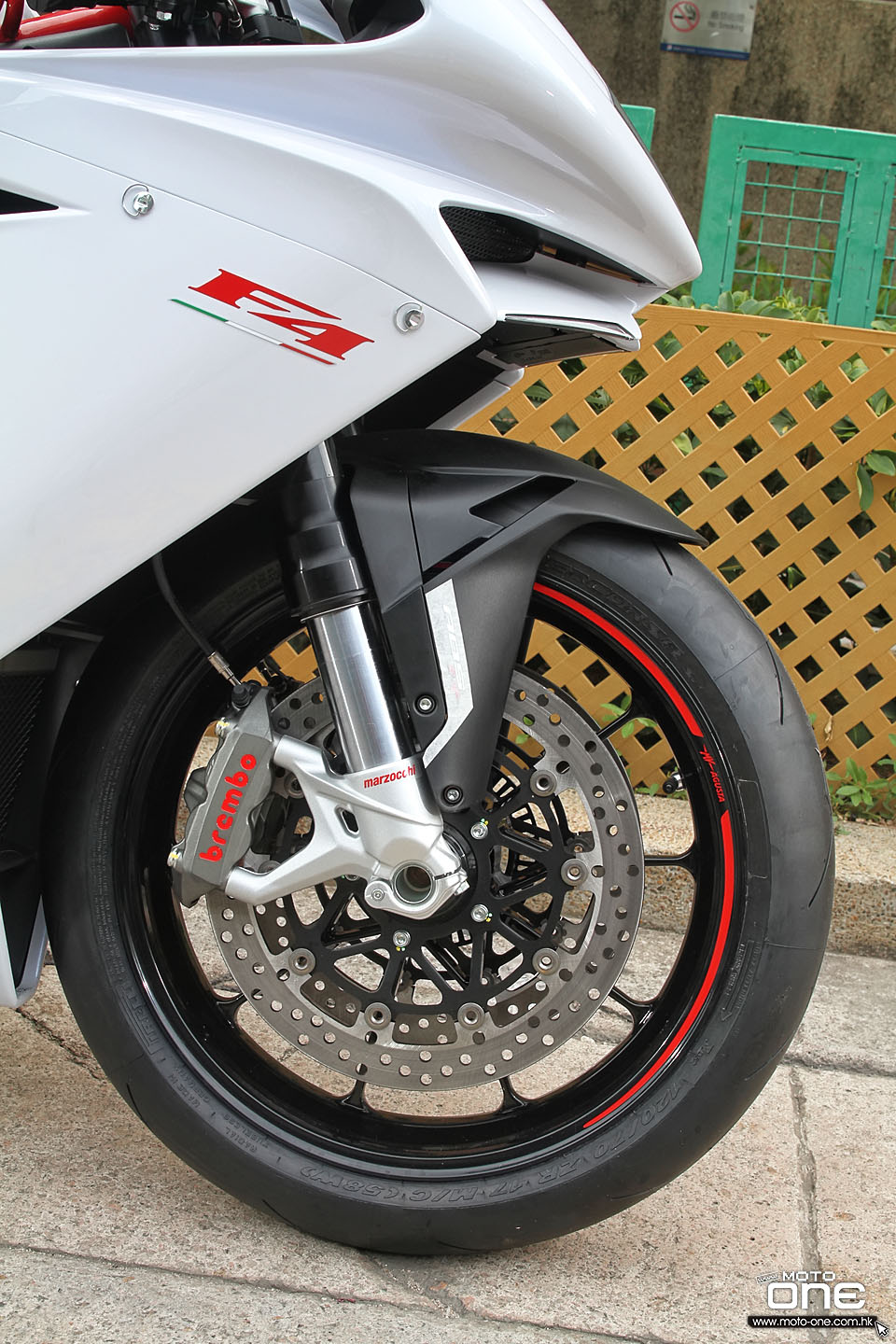 2015 MV AGUSTA F4