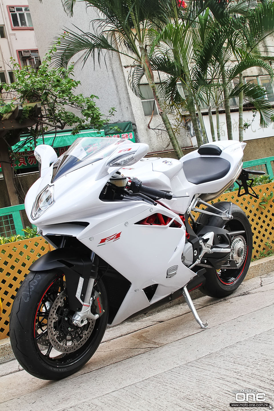 2015 MV AGUSTA F4