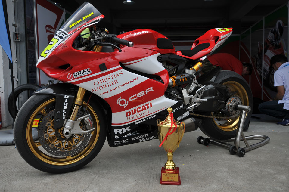 2015 Team CER-DucatiHK