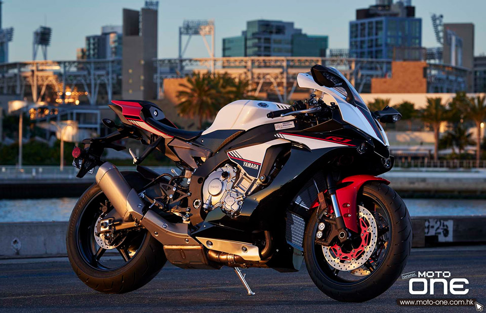 YAMAHA YZF-R1S