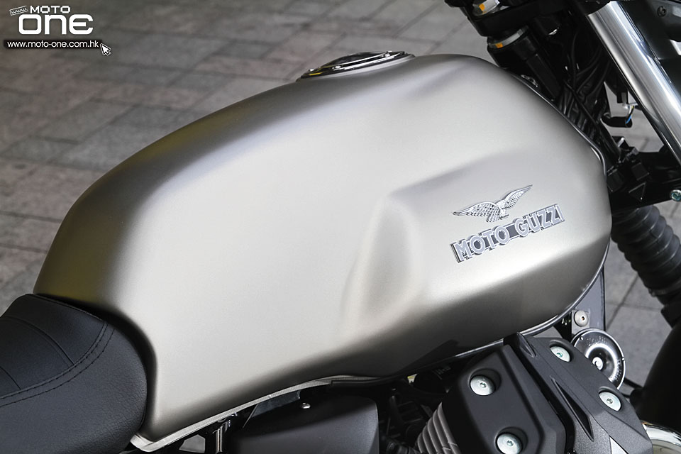 2015 MOTO GUZZI V7 II