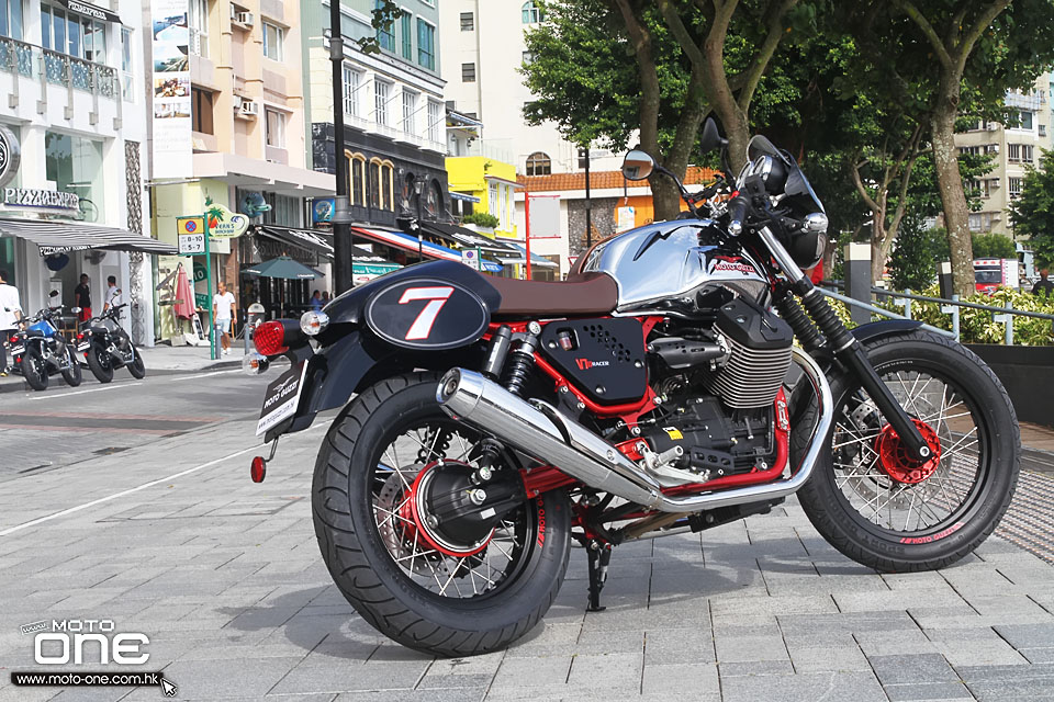 2015 MOTO GUZZI V7 II