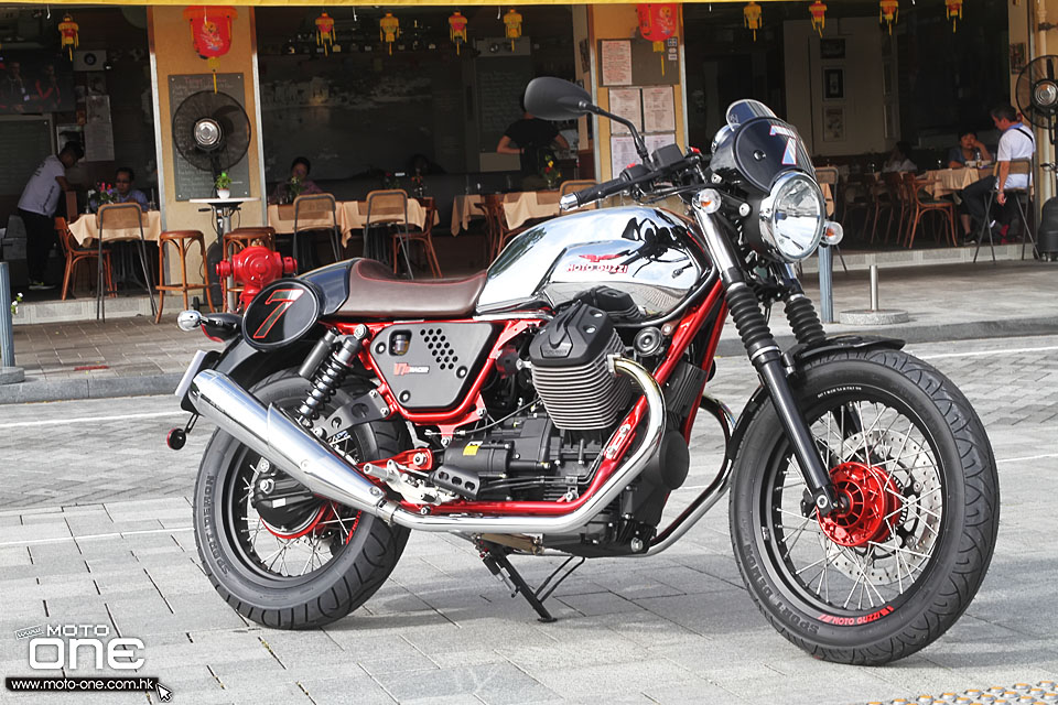 2015 MOTO GUZZI V7 II