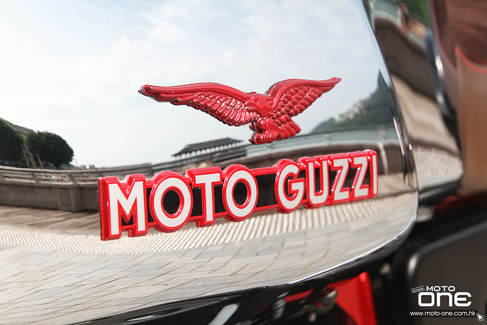 2015 MOTO GUZZI V7 II