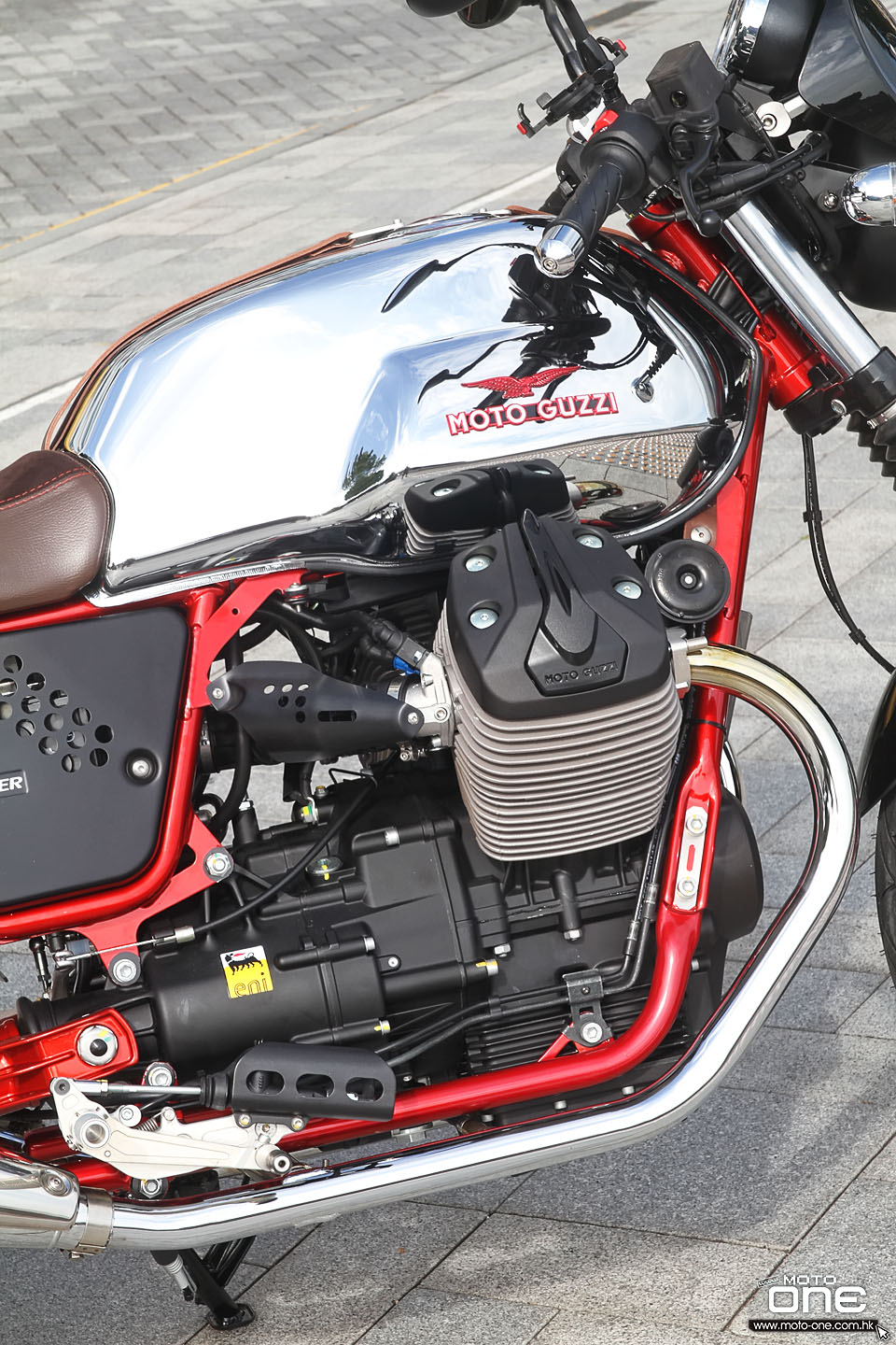 2015 MOTO GUZZI V7 II