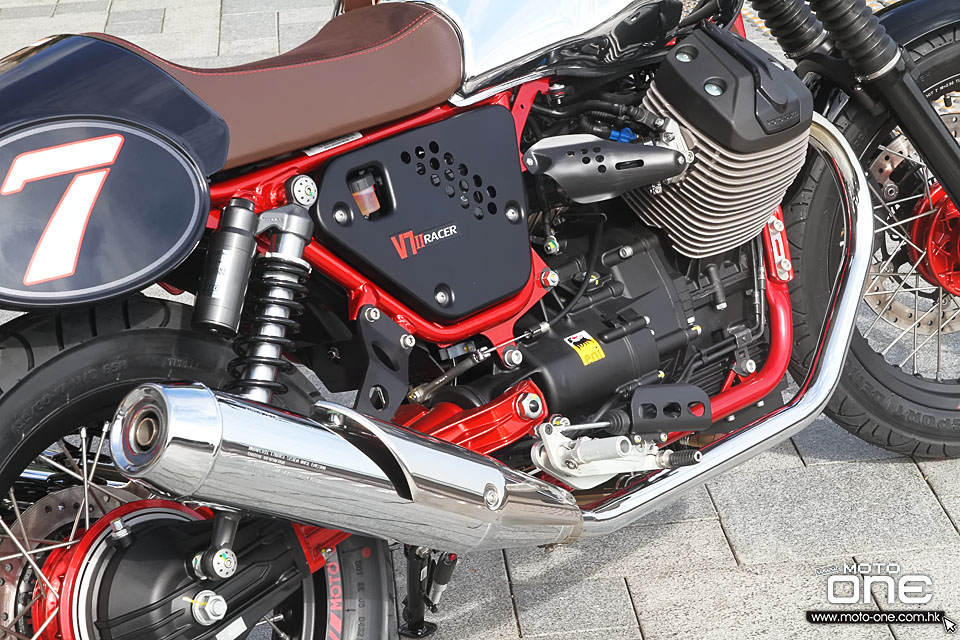 2015 MOTO GUZZI V7 II