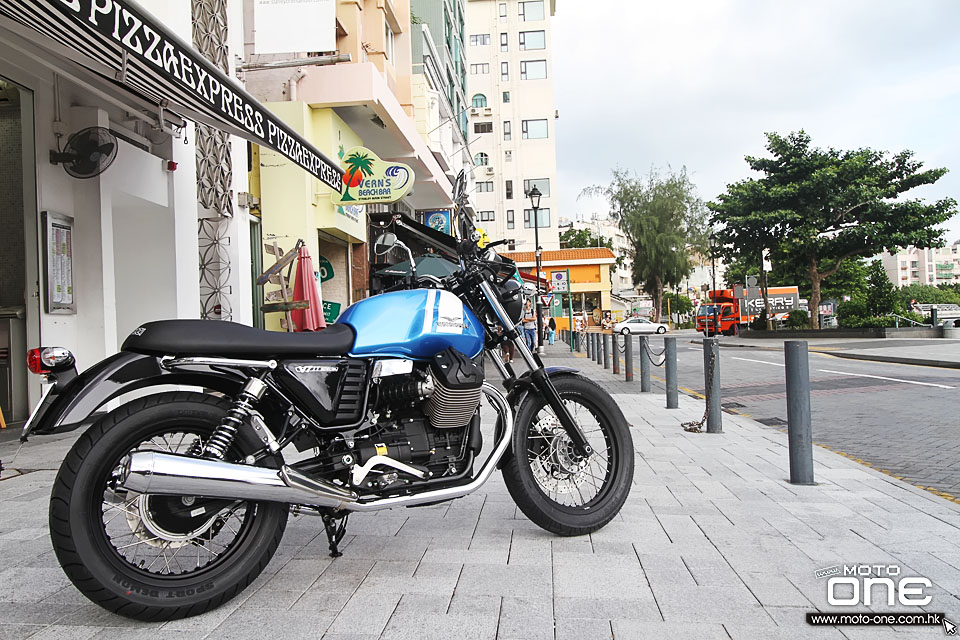 2015 MOTO GUZZI V7 II