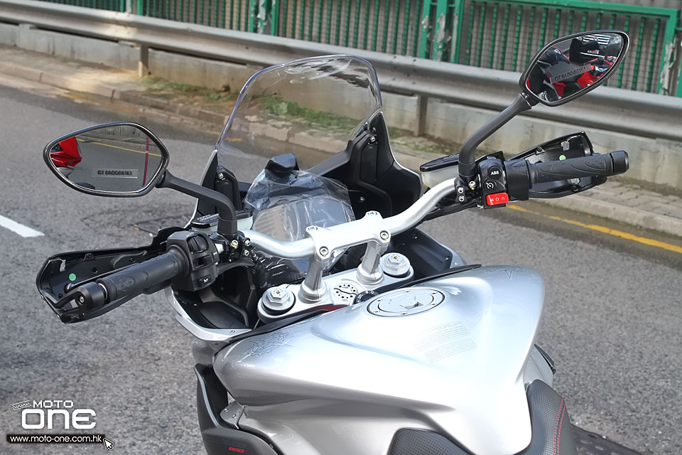2015 MV Agusta Turismo Veloce 800