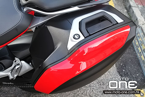 2015 MV Agusta Turismo Veloce 800