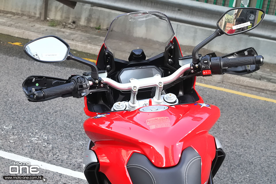 2015 MV Agusta Turismo Veloce 800