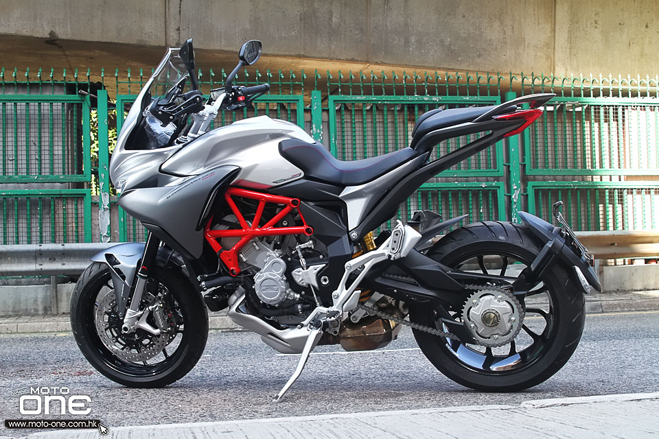 2015 MV Agusta Turismo Veloce 800