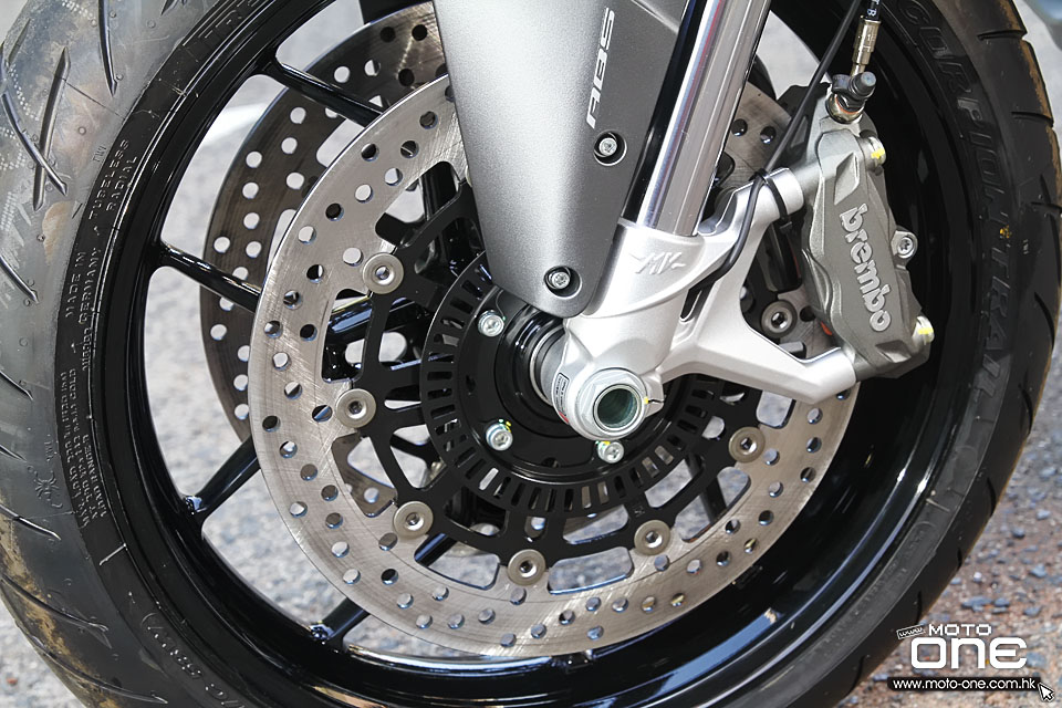 2015 MV Agusta Turismo Veloce 800