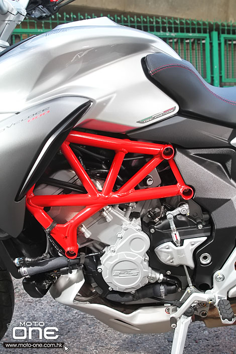 2015 MV Agusta Turismo Veloce 800