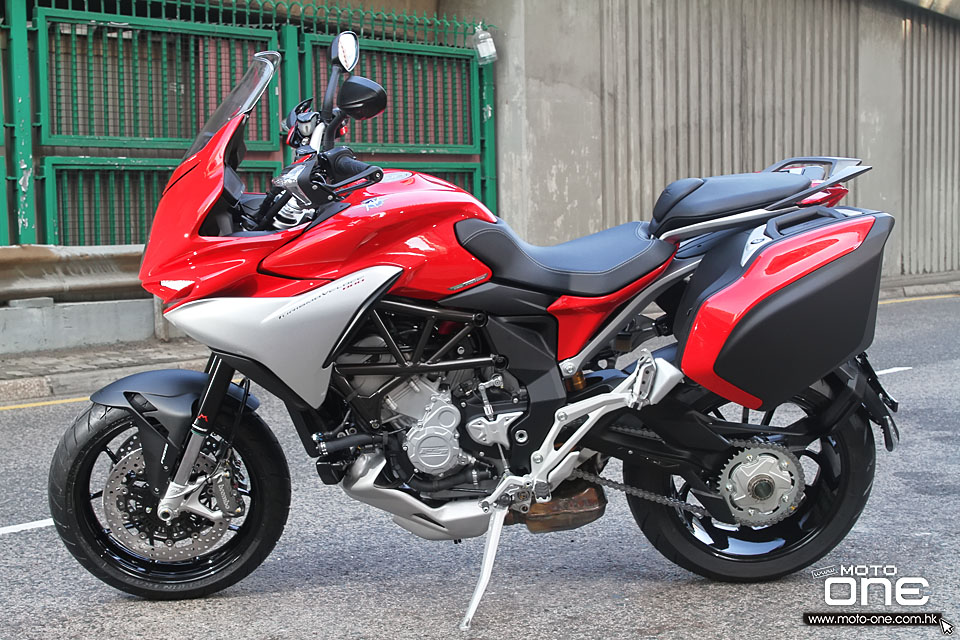 2015 MV Agusta Turismo Veloce 800