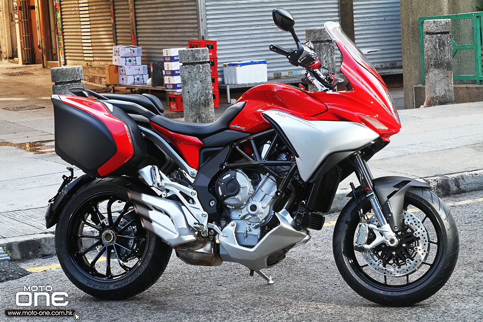 2015 MV Agusta Turismo Veloce 800