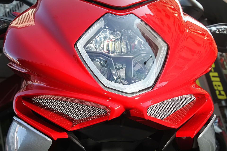 2015 MV Agusta Turismo Veloce 800