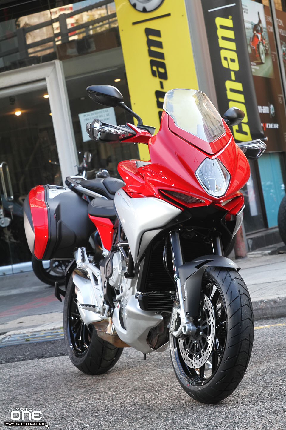 2015 MV Agusta Turismo Veloce 800