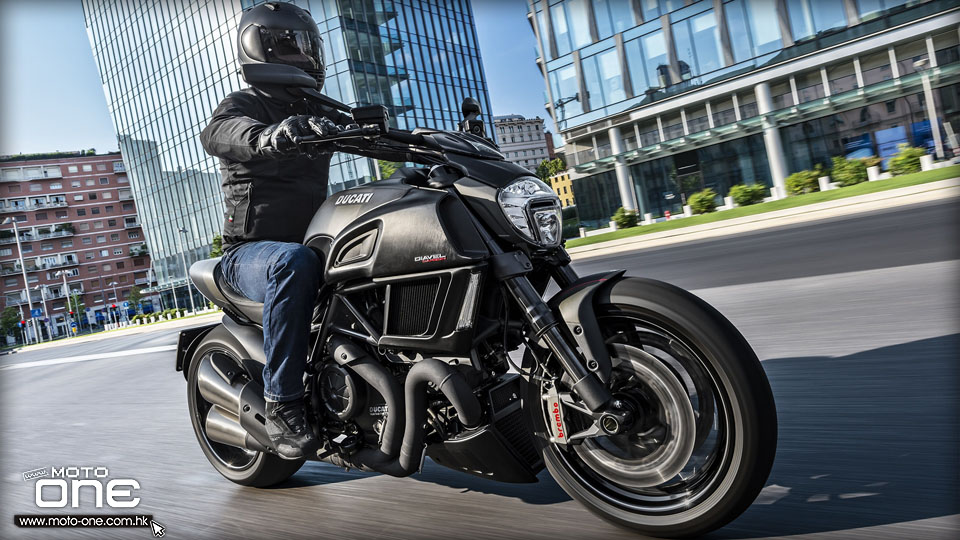 2016 Diavel Carbon