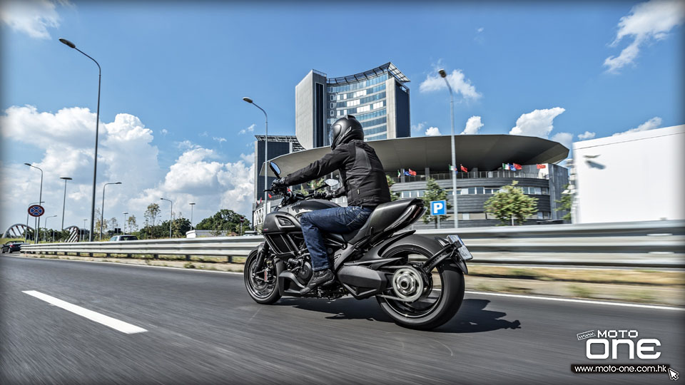 2016 Diavel Carbon