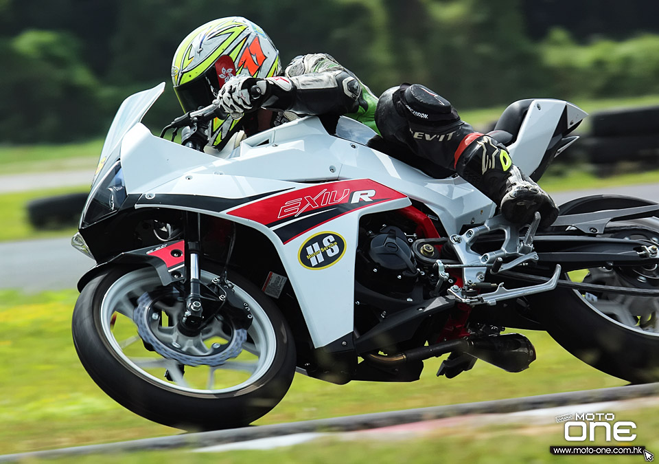 2015 HYOSUNG GD250R racing