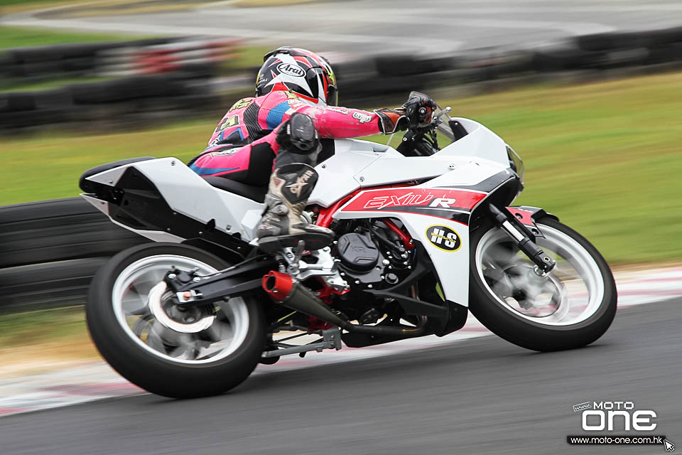 2015 HYOSUNG GD250R racing