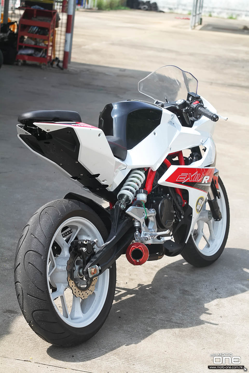 2015 HYOSUNG GD250R racing