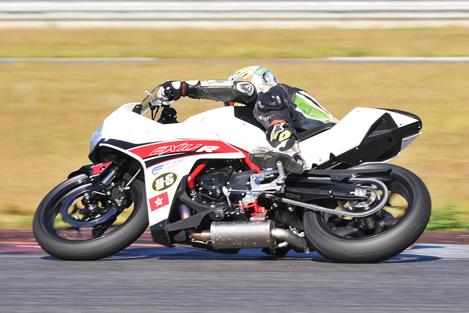 2015 HYOSUNG HK KSBK ST250B