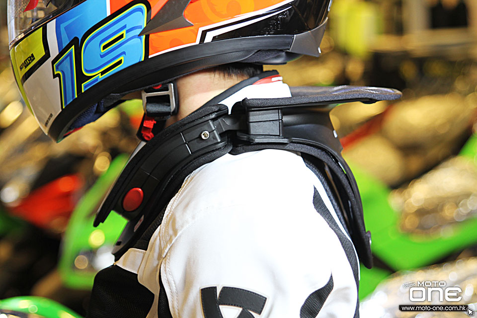 2015 REVIT Neck Brace