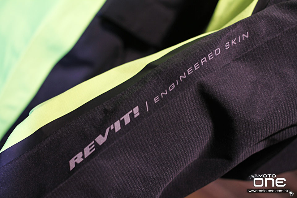 2015 REVIT RAIN JACKET