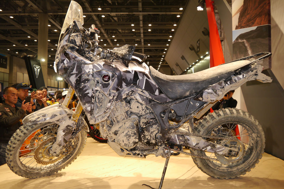 HONDA CRF1000L Africa Twin