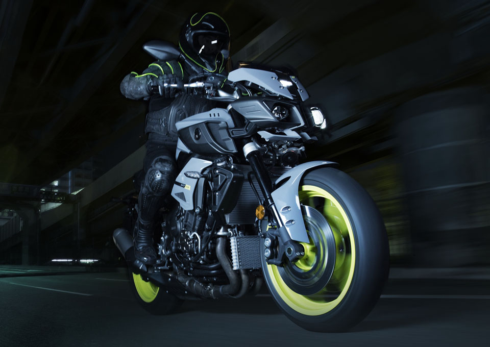 2016 YAMAHA MT-10