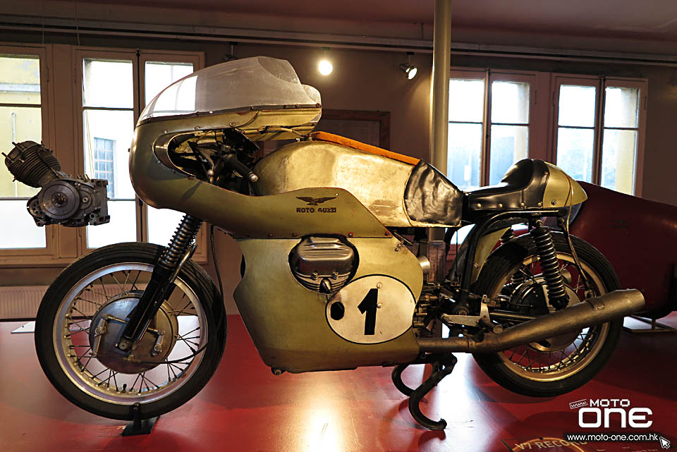 2015 Moto Guzzi FACTORY