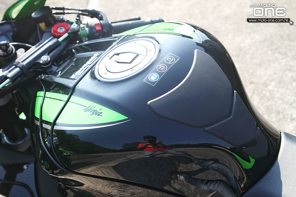 2016 KAWASAKI ZX-10R TEST