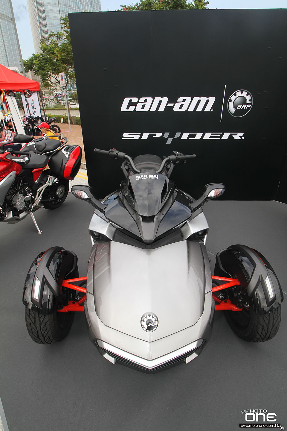 2015 MANWAI MV AGUSTA CAN-AM SPYDER