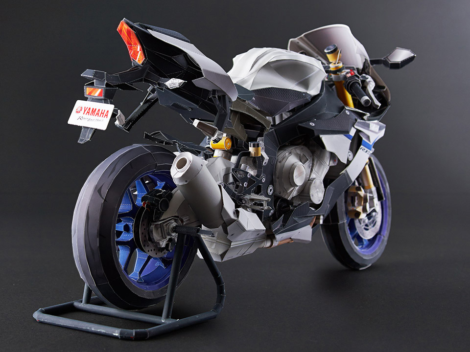 YAMAHA YZF-R1M PAPTER CRAFT