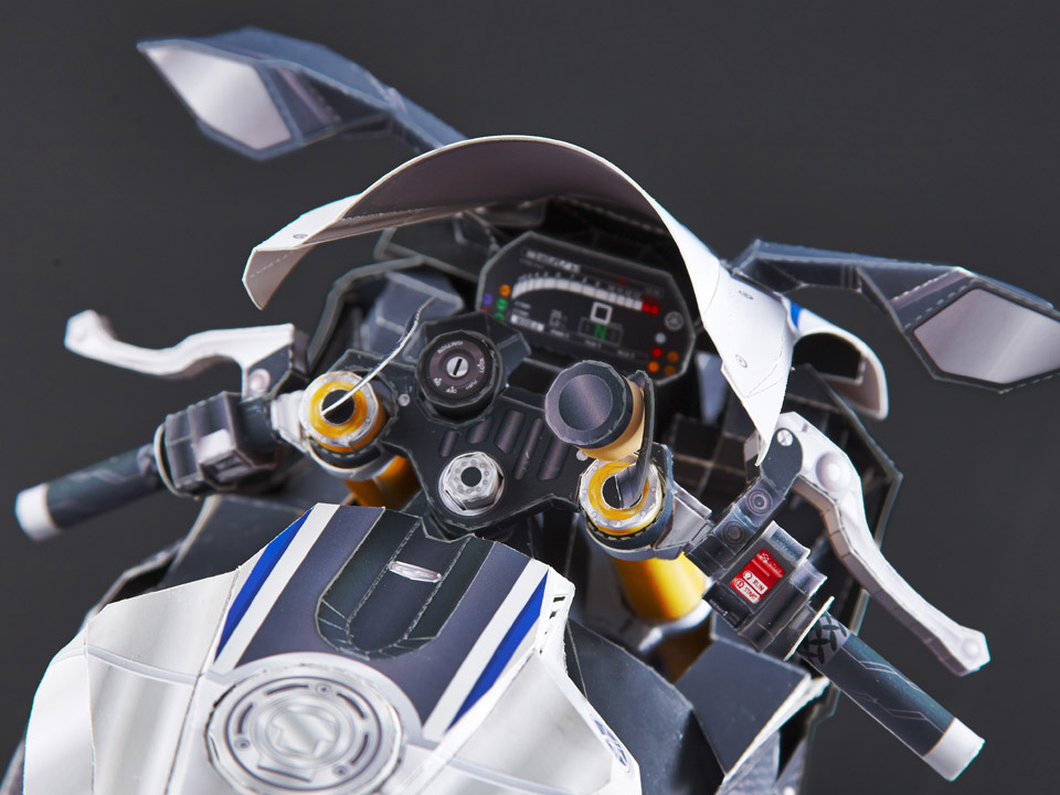 YAMAHA YZF-R1M PAPTER CRAFT