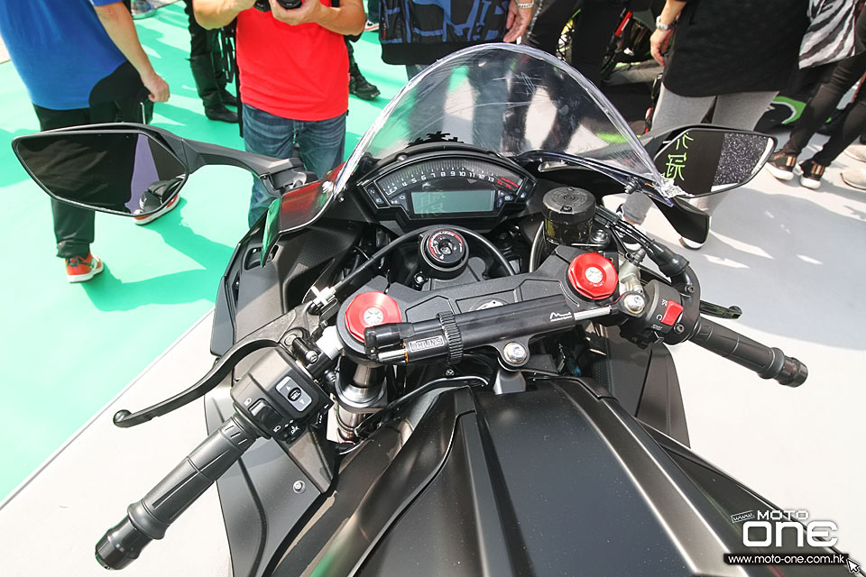 2015 KAWASAKI TITANIC HK BIKESHOW