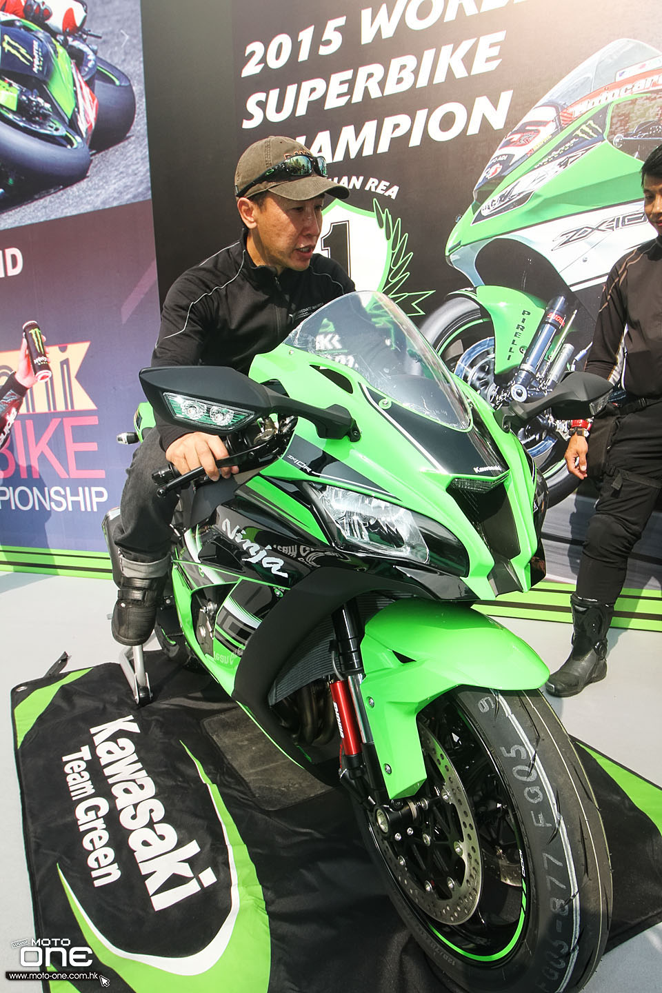 2015 KAWASAKI TITANIC HK BIKESHOW