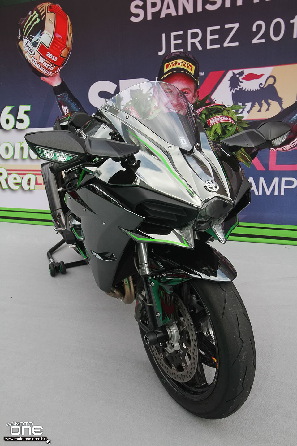 2015 KAWASAKI TITANIC HK BIKESHOW