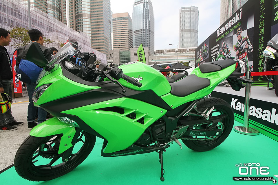 2015 KAWASAKI TITANIC HK BIKESHOW