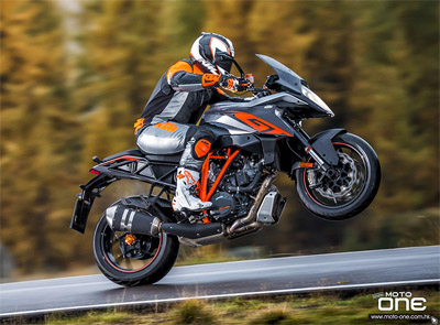 2016 KTM 1290 SUPER DUKE GT