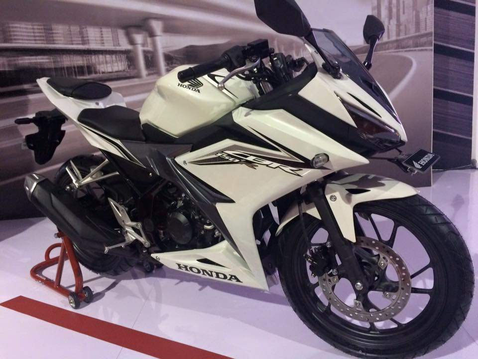 2016 HONDA CBR150R