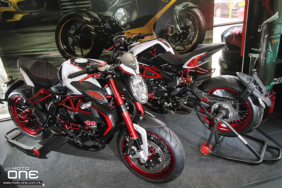 2016 MV AGUSTA DRAGSTER RR LH44 Lewis Hamilton