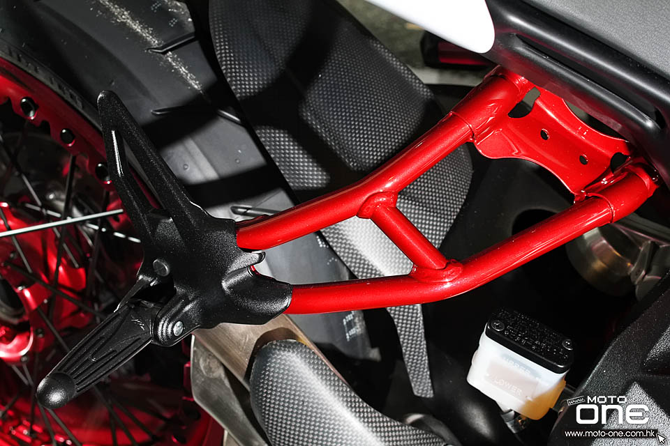 2016 MV AGUSTA DRAGSTER RR LH44 Lewis Hamilton