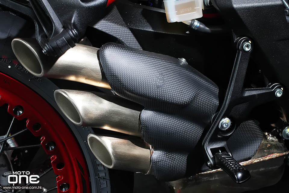 2016 MV AGUSTA DRAGSTER RR LH44 Lewis Hamilton